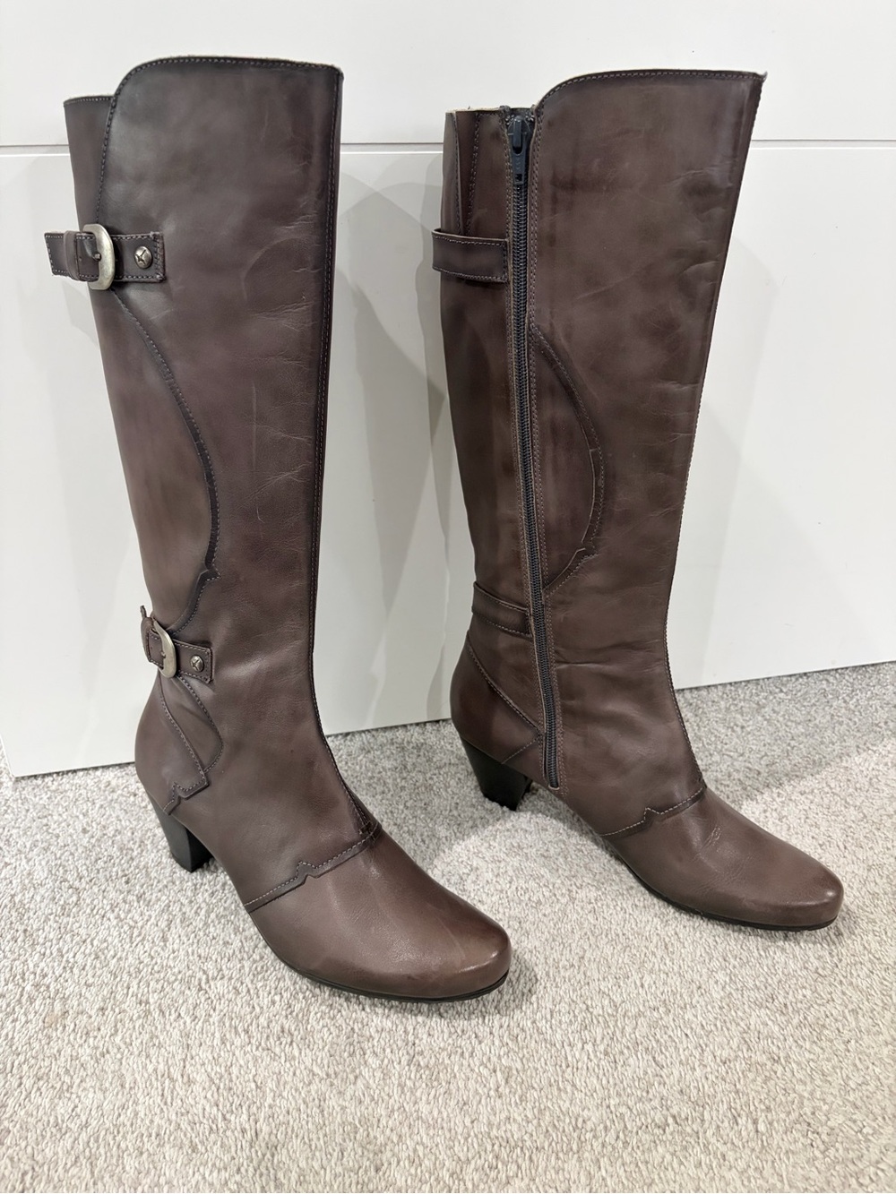 NWOT Pikolinos Leather Knee-High Heeled Boots, Women’s 41 / 10, Buckle/Zip Brown